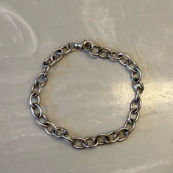 UPDATED:Genuine Tiffany T&Co. Charm (+ Complimentary sterling silver bracelet!!) - Picture 7 of 7